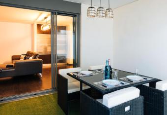 Tropik Paradise - appartement de charme au c  ur de l hyper centre de Saint Denis has Balcony rooms