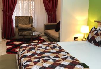 S.K PLAZA allows 18 year olds to book a room