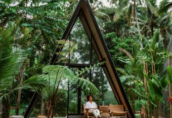 Delta Casa Ubud- Tiny Villas in Bali s Jungles has Balcony rooms