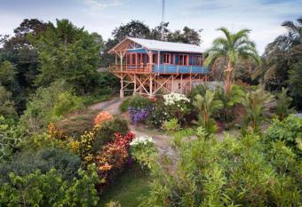 Casa Alta Vista has Balcony rooms