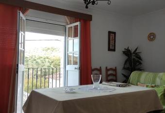 Apartamento Pablo allows 18 year olds to book a room