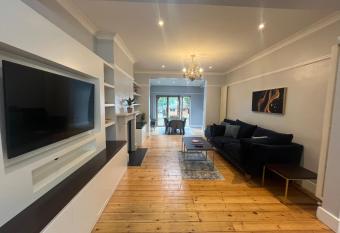 Large, Spacious Home in London with Modern Interior has Balcony rooms