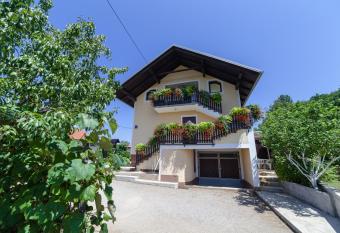 Apartment Luketi   has Balcony rooms