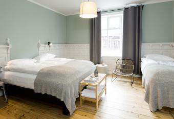 Old Charm Reykjavik Apartments allows 18 year olds to book a room