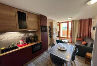 Appartement T2 Superd  voluy 4P has Balcony rooms