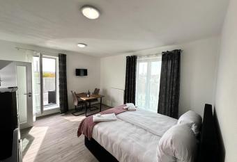 Sky Apartments 503 has Balcony rooms