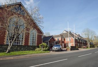 The Heritage Park Hotel allows 18 year olds to book a room