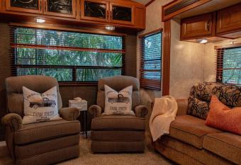 Little RV on the Lake has Balcony rooms