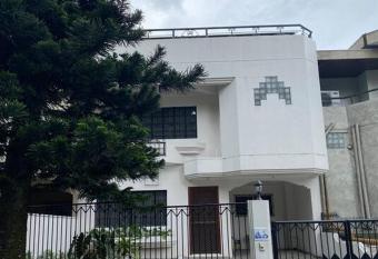 Burgitos Homescape Tagaytay allows 18 year olds to book a room