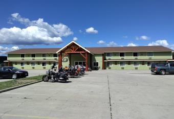 Country Inn Libby allows 18 year olds to book a room