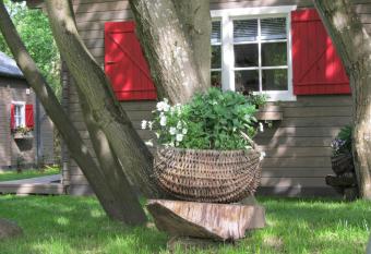 Summerhome has Balcony rooms