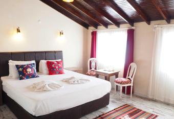 Villa Dreams has Balcony rooms