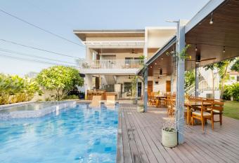 Tirta Spring Villa (5br) Vacation House has Balcony rooms