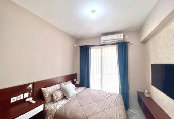 Livingatri - Skyhouse BSD next to AEON near ICE BSD has Balcony rooms