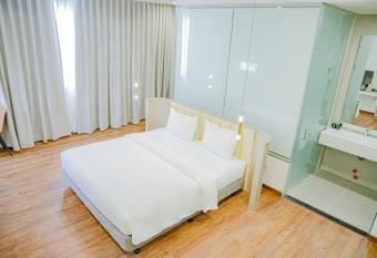 The Mansion Hotel Bien Hoa has Balcony rooms