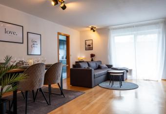 Klassen Apartments! Zentral und bequem, entdecken Sie Bad Schussenried allows 18 year olds to book a room