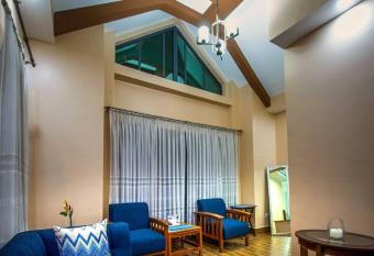 Opal oasis Residence two has Balcony rooms