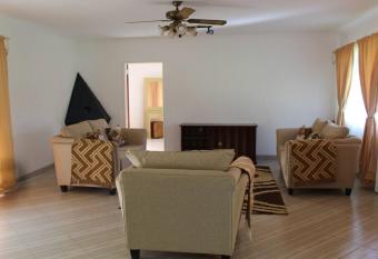 2 bedroomed house with a lovely garden - 2177 has Balcony rooms