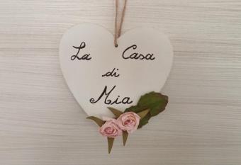 La Casa di Mia allows 18 year olds to book a room