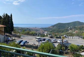 Casa Panorama allows 18 year olds to book a room