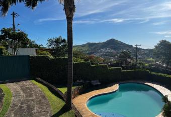 Casa com Vista Espetacular has Balcony rooms