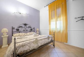 Villa verdi vicinanze Milano centro has rooms with a private hot tub