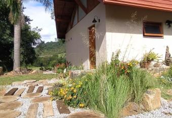 Cabana Linha Brasil has Balcony rooms