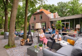 Stayokay Hostel Soest allows 18 year olds to book a room