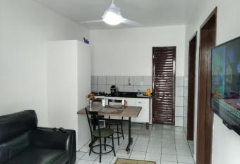 Apto Pr  tico n.07 allows 18 year olds to book a room