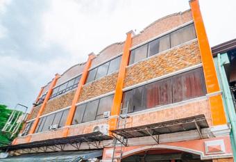 RedDoorz @ PVC Pension Haus allows 18 year olds to book a room