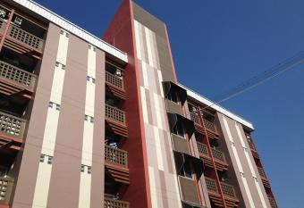 Burapha Bangsaen Garden Apartment has Balcony rooms