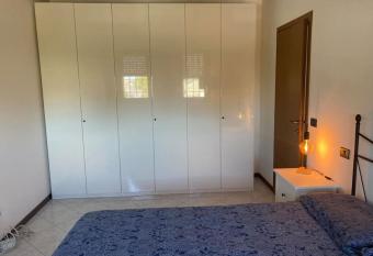 Civico 14 a Bologna has Balcony rooms