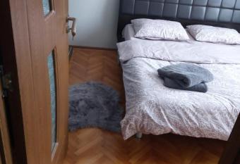 Apartament Ultracentral has Balcony rooms