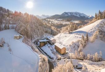 Oberstdorf Hostel has Balcony rooms