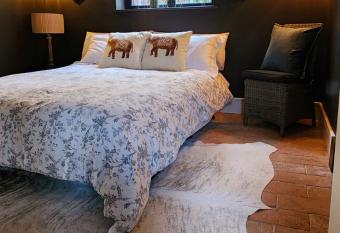 La Casa Rossa with free parking has Balcony rooms