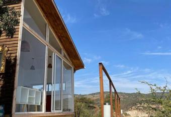 Caba  a del Boldo, naturaleza y vista al valle. allows 18 year olds to book a room