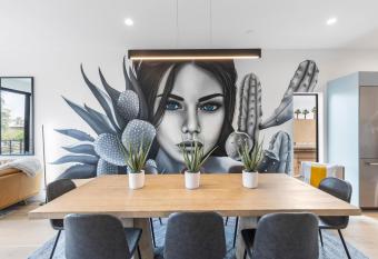 Perfect Friends Escape in Old Town Scottsdale with Resort Pool Access and Roof Deck! has rooms with a private hot tub