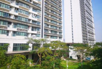 Royal Executive Apartment, Shenzhen World Exhibition & Convention Center, Nearby Guozhanbei Metro St ation has Balcony rooms