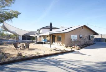 Hilltop view stay-9 mins to JTNP allows 18 year olds to book a room