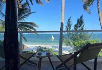 Mjanaheri Beach Villas has Balcony rooms