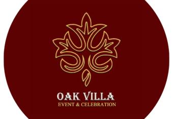 Oak Villa has Balcony rooms