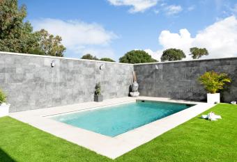 Villa Ed  n has Balcony rooms