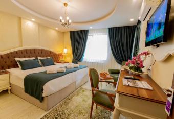 Andalouse Suite Hotel has Balcony rooms