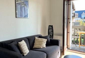 Le Balbec - Appartement Cosy has Balcony rooms