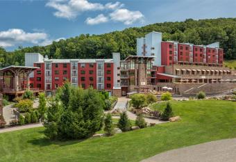 Bear Creek Mountain Resort has Balcony rooms