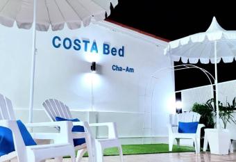 Costa Bed Cha Am allows 18 year olds to book a room