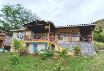 Hospedaje casa campestre has Smoking/Balcony rooms