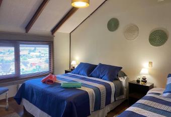 Felices Sue  os, Entre Volcanes . allows 18 year olds to book a room