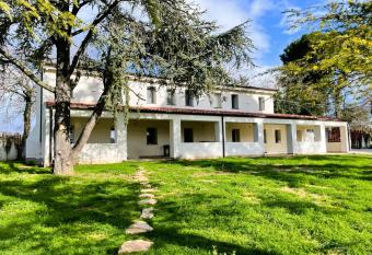 BeB La Nociaia has Balcony rooms