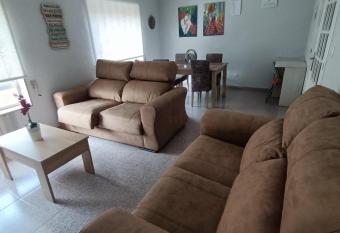 Mi apartamento ideal allows 18 year olds to book a room